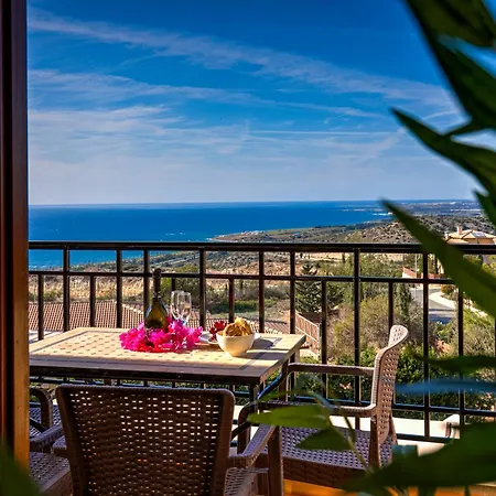 Daire 1 Bedroom Pyrgos With Beautiful Sea And Sunset Views, Aphrodite Hills *