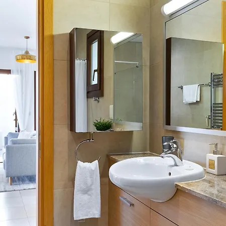 1 Bedroom Pyrgos With Beautiful Sea And Sunset Views, Aphrodite Hills 公寓 库克里亚
