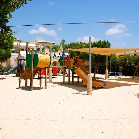 1 Bedroom Pyrgos With Beautiful Sea And Sunset Views, Aphrodite Hills Apartman *