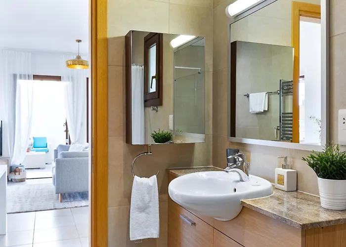 1 Bedroom Pyrgos With Beautiful Sea And Sunset Views, Aphrodite Hills Lägenhet Kouklia